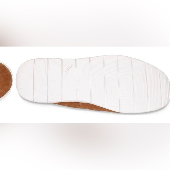 UGG Freamon Suede Chukka Boot (Men) - Picture 4 of 9